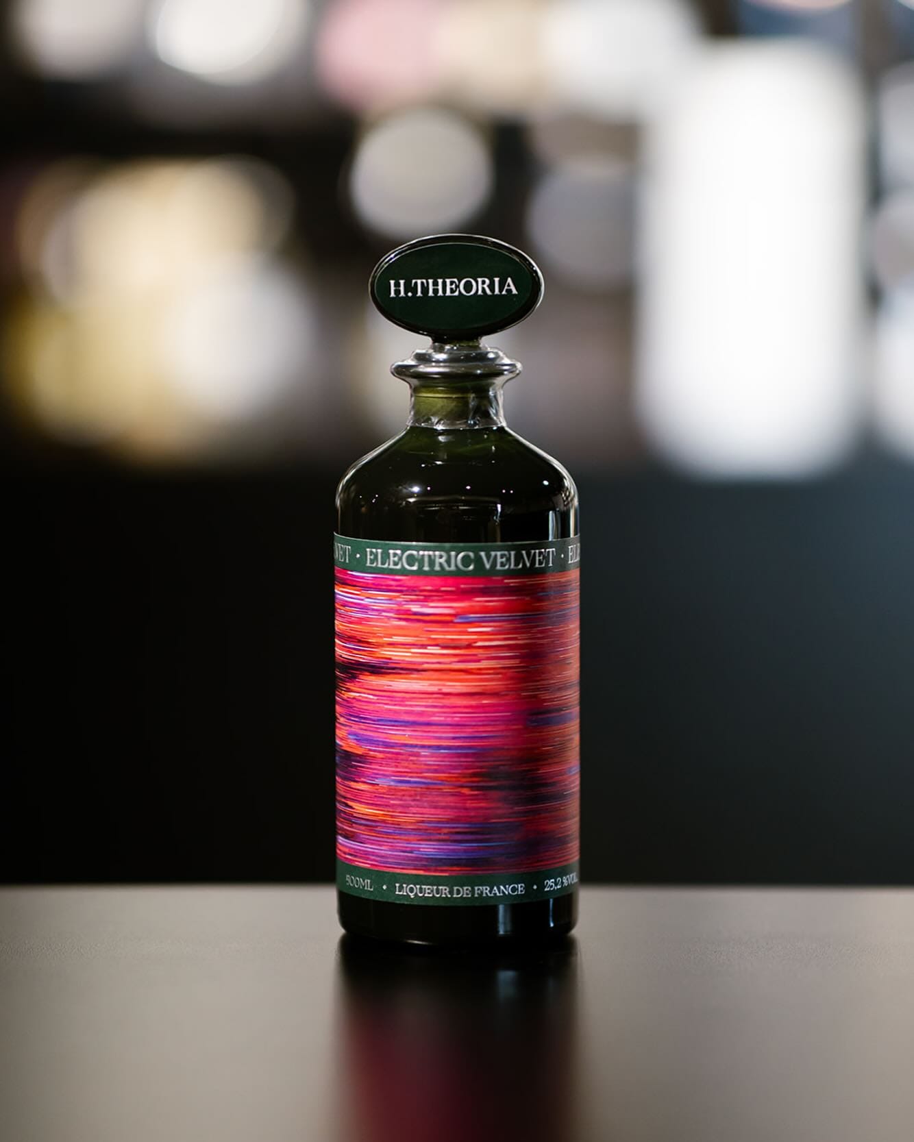 Electric Velvet : la liqueur qui réinvente les codes